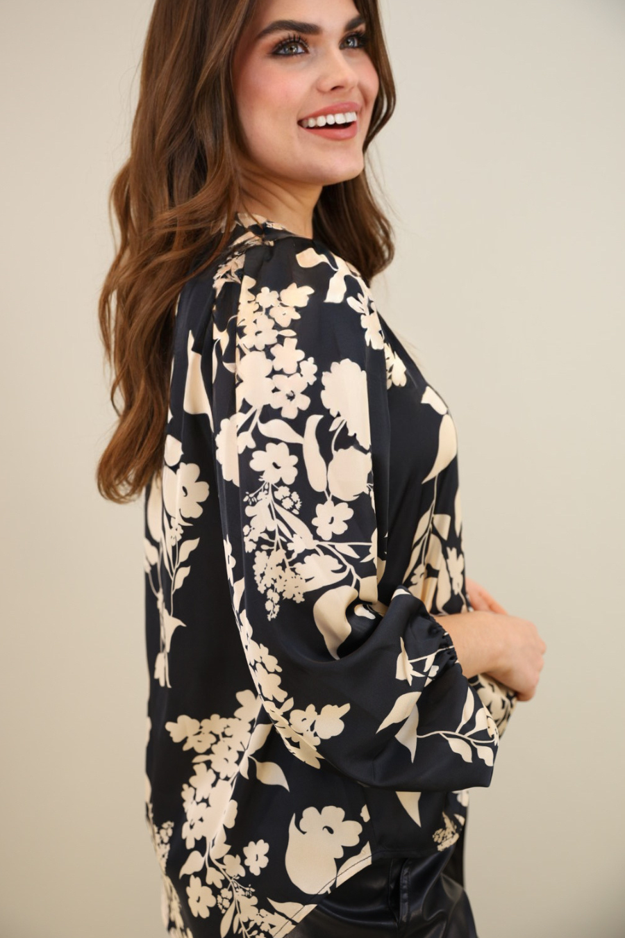 City Escape Balloon Sleeve Top