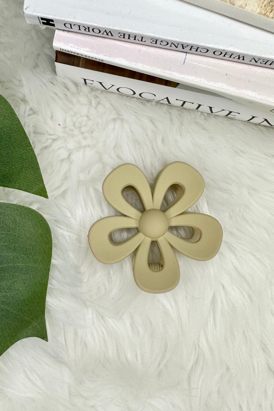 Finley Flower Clip