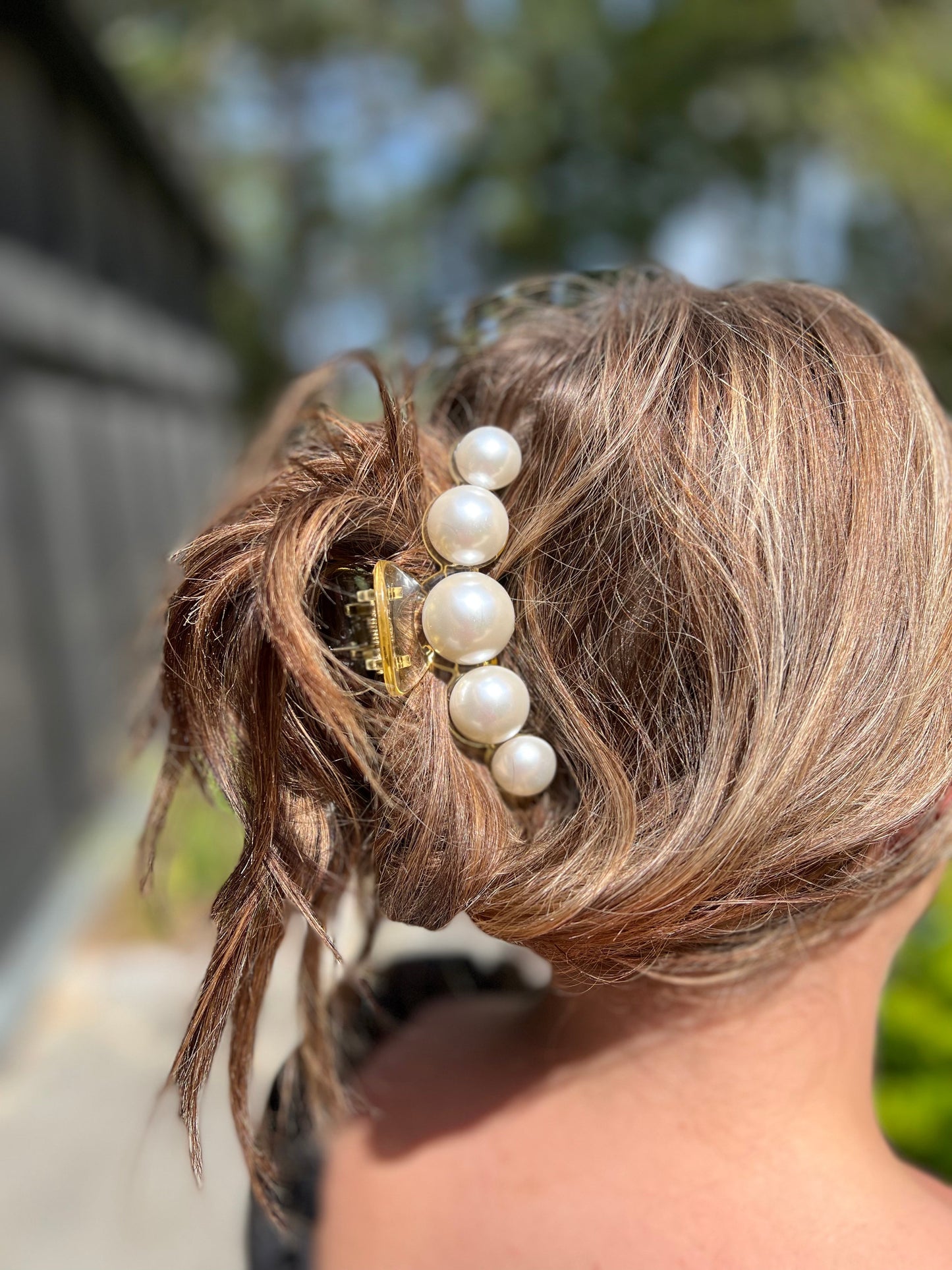 Pearl Claw Clip