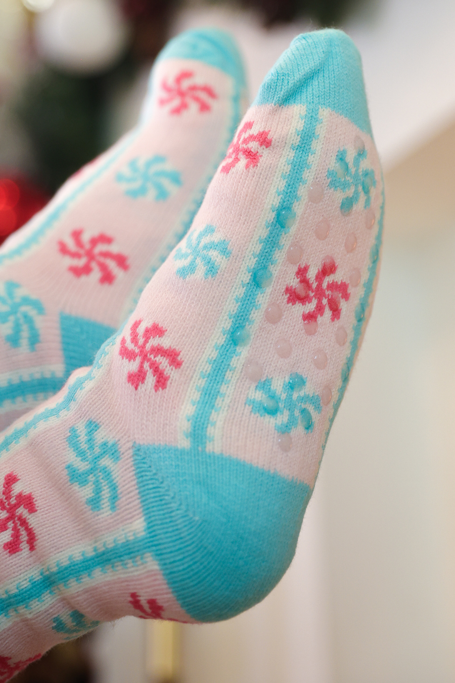 Cozy Cabin Socks- Whimsy Peppermints