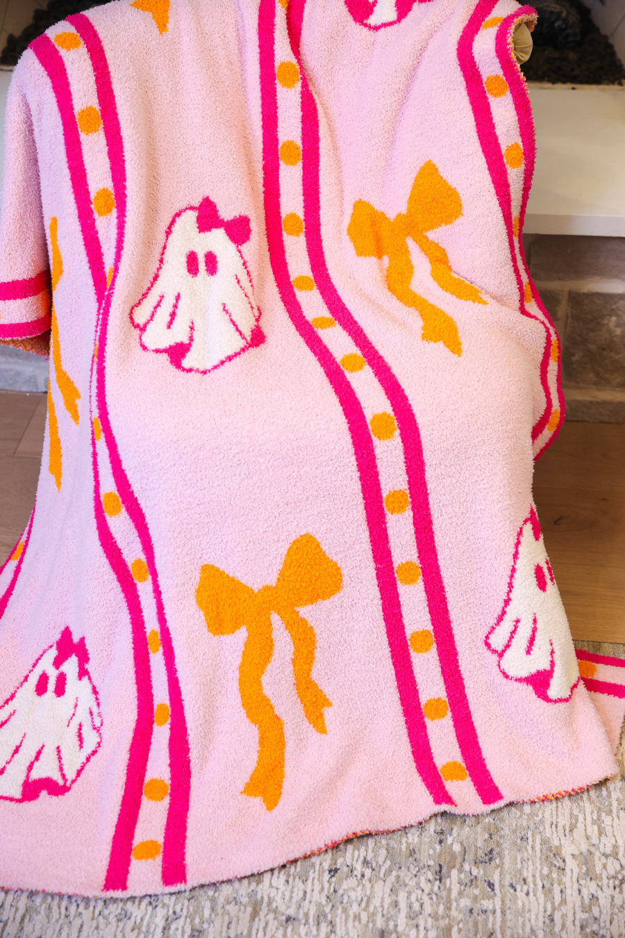 Gigi The Ghost Blanket