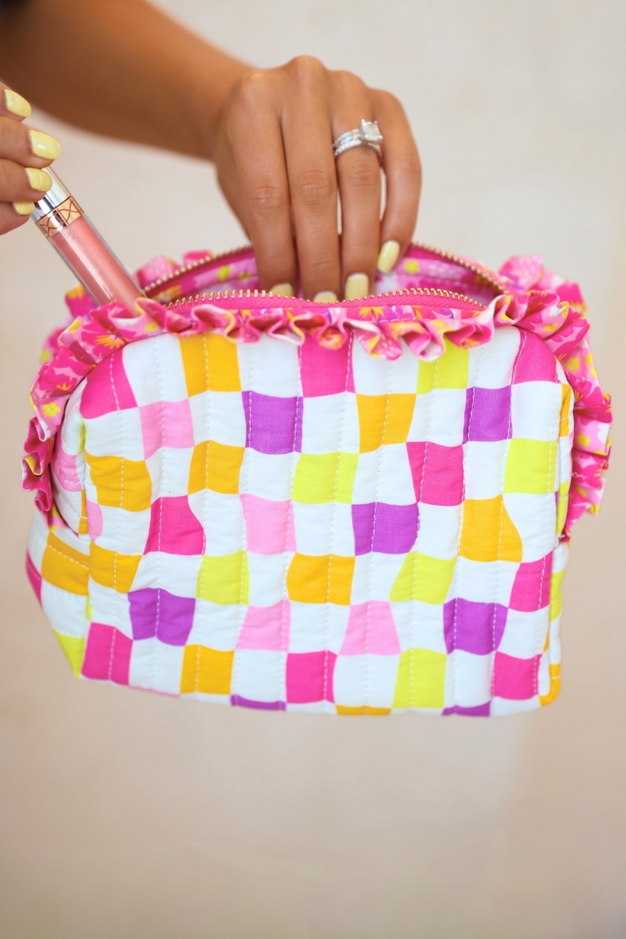 Groovy Garden Quilted Ruffle Bag