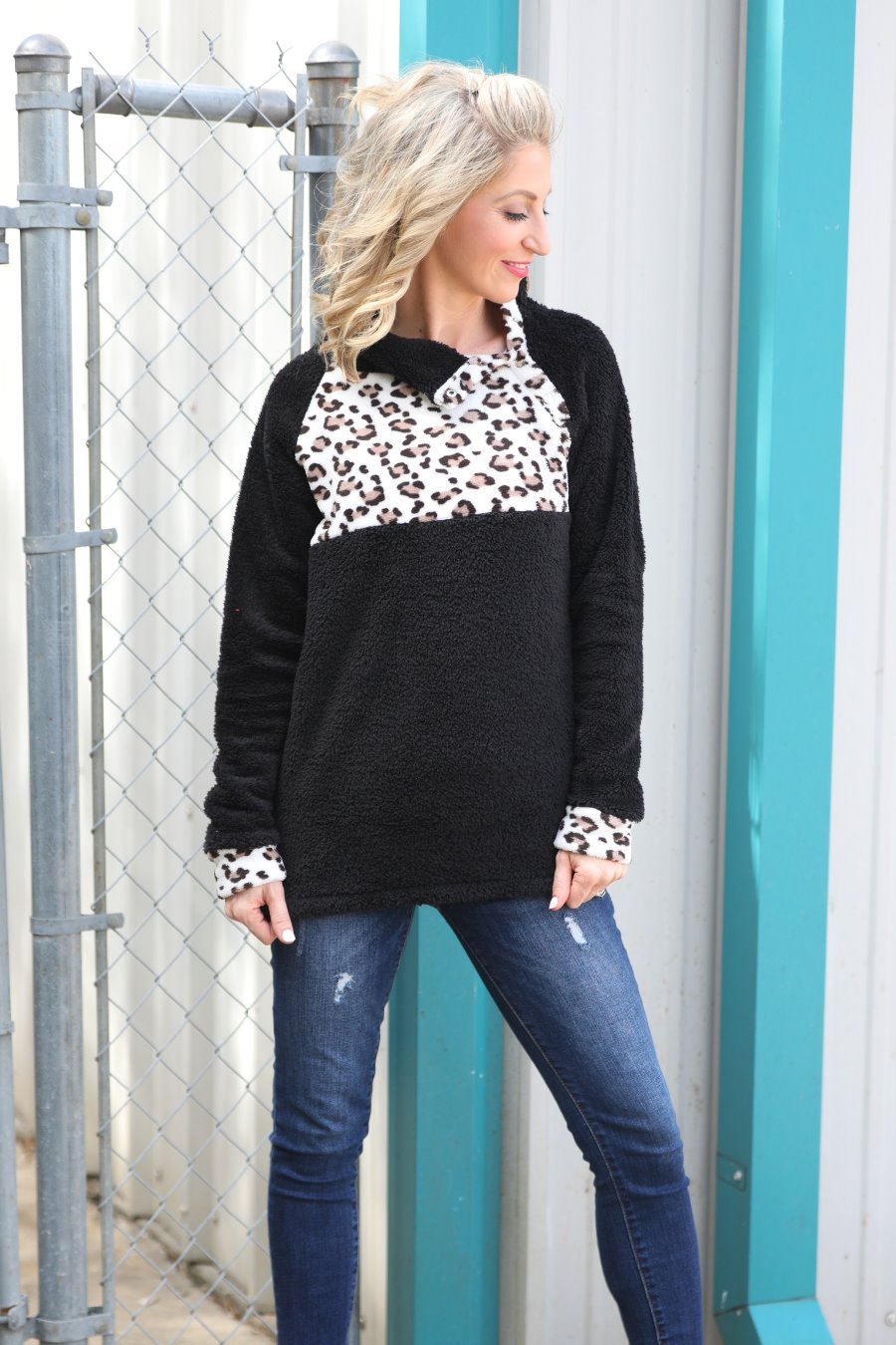 Larissa Leopard Fleece Pullover